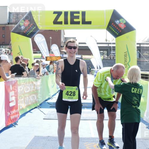 10.08.2025 - GEWOBA Citytriathlon Bremen H.Heesch http://msf.ph/oto/8557793 10.08.2025 15:39:52 Ziel 305, 428 meine-sportfotos.de