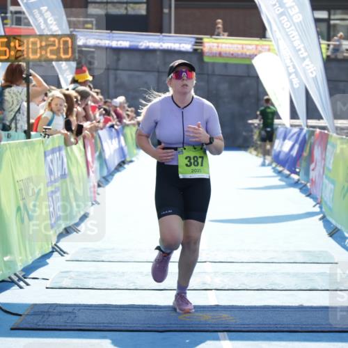 10.08.2025 - GEWOBA Citytriathlon Bremen H.Heesch http://msf.ph/oto/8557806 10.08.2025 15:40:24 Ziel 387 meine-sportfotos.de