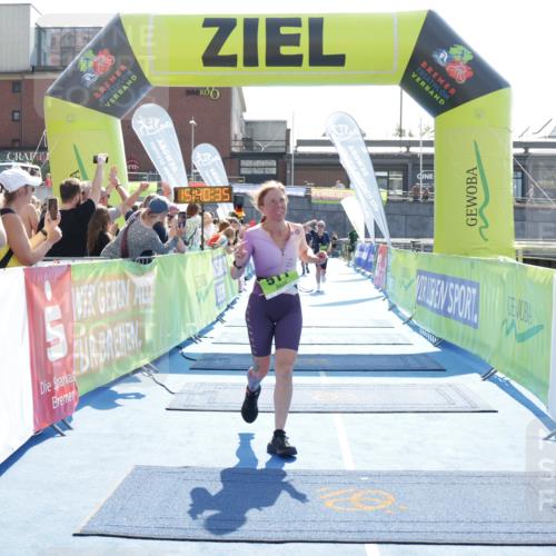 10.08.2025 - GEWOBA Citytriathlon Bremen H.Heesch http://msf.ph/oto/8557823 10.08.2025 15:40:39 Ziel 316, 361, 511 meine-sportfotos.de