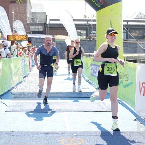 10.08.2025 - GEWOBA Citytriathlon Bremen H.Heesch http://msf.ph/oto/8557841 10.08.2025 15:40:53 Ziel 128, 153, 158, 366, 370, 509, 514 meine-sportfotos.de