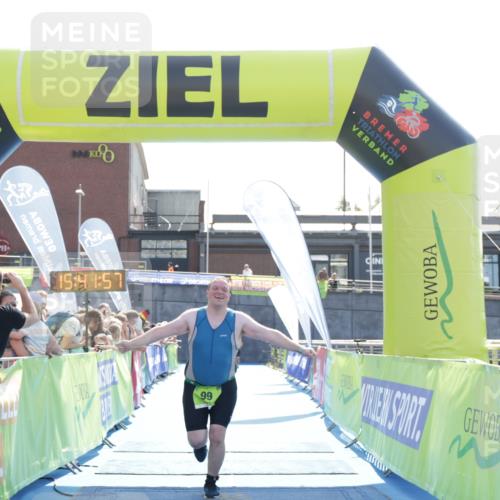 10.08.2025 - GEWOBA Citytriathlon Bremen H.Heesch http://msf.ph/oto/8557885 10.08.2025 15:42:01 Ziel 99 meine-sportfotos.de