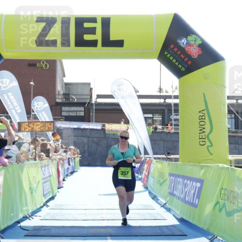 10.08.2025 - GEWOBA Citytriathlon Bremen H.Heesch http://msf.ph/oto/8557899 10.08.2025 15:42:18 Ziel 357, 508, 512 meine-sportfotos.de