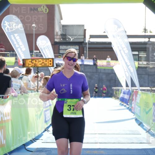 10.08.2025 - GEWOBA Citytriathlon Bremen H.Heesch http://msf.ph/oto/8557914 10.08.2025 15:42:52 Ziel 378, 433, 518 meine-sportfotos.de