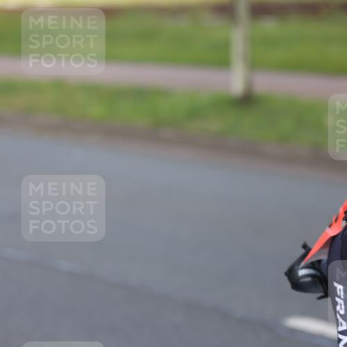 10.08.2025 - GEWOBA Citytriathlon Bremen Yannick Fuchs http://msf.ph/oto/8557981 10.08.2025 12:28:29 Radfahren 612, 622, 625, 629, 685, 732, 812, 816, 828, 941, 980, 981 meine-sportfotos.de