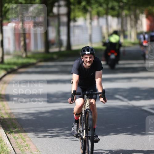 10.08.2025 - GEWOBA Citytriathlon Bremen Yannick Fuchs http://msf.ph/oto/8558001 10.08.2025 12:28:38 Radfahren 612, 622, 625, 629, 732, 812, 816, 828, 941, 980, 981 meine-sportfotos.de