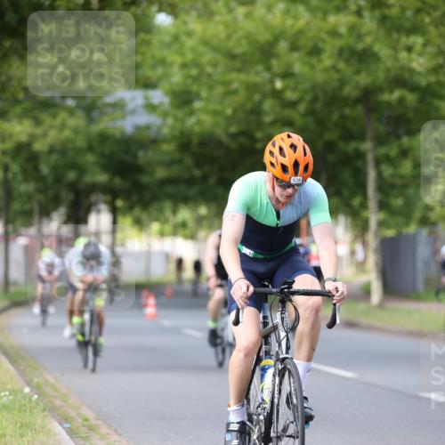 10.08.2025 - GEWOBA Citytriathlon Bremen Yannick Fuchs http://msf.ph/oto/8558107 10.08.2025 12:30:01 Radfahren 640, 675, 688, 699, 717, 760, 769, 875, 884, 942, 960 meine-sportfotos.de