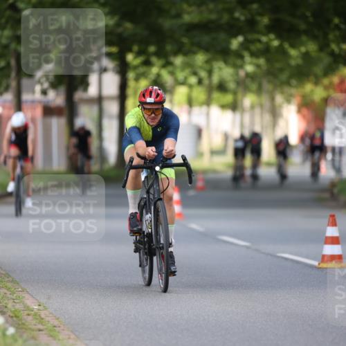 10.08.2025 - GEWOBA Citytriathlon Bremen Yannick Fuchs http://msf.ph/oto/8558124 10.08.2025 12:30:07 Radfahren 640, 675, 699, 717, 722, 760, 769, 875, 884, 935, 960, 1013 meine-sportfotos.de