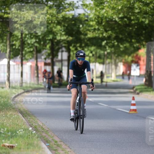 10.08.2025 - GEWOBA Citytriathlon Bremen Yannick Fuchs http://msf.ph/oto/8558145 10.08.2025 12:30:15 Radfahren 640, 675, 717, 722, 733, 745, 760, 769, 823, 875, 884, 935, 943, 960, 1013 meine-sportfotos.de