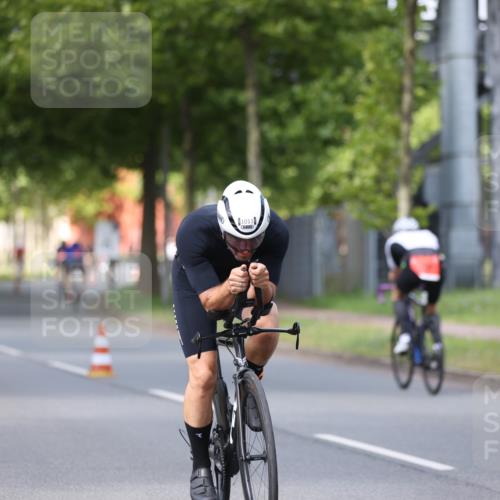 10.08.2025 - GEWOBA Citytriathlon Bremen Yannick Fuchs http://msf.ph/oto/8558189 10.08.2025 12:30:35 Radfahren 733, 745, 767, 823, 924, 932, 937, 1011, 1022, 1026 meine-sportfotos.de