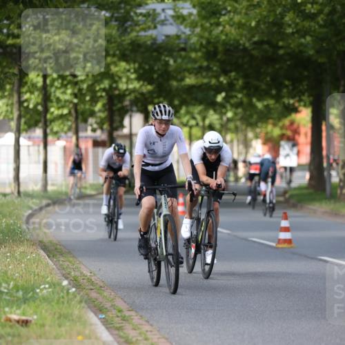 10.08.2025 - GEWOBA Citytriathlon Bremen Yannick Fuchs http://msf.ph/oto/8558193 10.08.2025 12:30:38 Radfahren 733, 752, 767, 916, 924, 932, 937, 951, 1011, 1022, 1026 meine-sportfotos.de