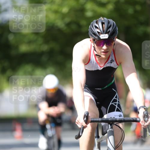 10.08.2025 - GEWOBA Citytriathlon Bremen Yannick Fuchs http://msf.ph/oto/8558238 10.08.2025 12:31:08 Radfahren 575, 621, 630, 692, 753, 801 meine-sportfotos.de