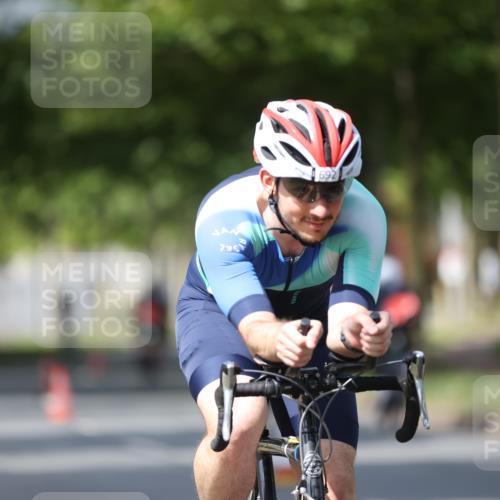 10.08.2025 - GEWOBA Citytriathlon Bremen Yannick Fuchs http://msf.ph/oto/8558242 10.08.2025 12:31:10 Radfahren 575, 621, 630, 692, 753, 801 meine-sportfotos.de