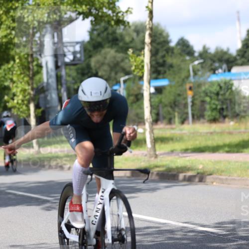 10.08.2025 - GEWOBA Citytriathlon Bremen Yannick Fuchs http://msf.ph/oto/8558262 10.08.2025 12:31:23 Radfahren 564, 575, 616, 621, 630, 649, 753, 788, 793, 801, 863, 894, 905 meine-sportfotos.de