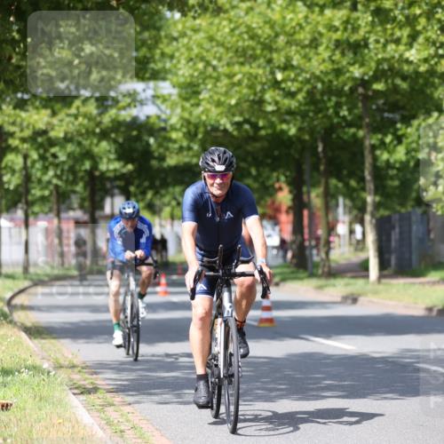 10.08.2025 - GEWOBA Citytriathlon Bremen Yannick Fuchs http://msf.ph/oto/8558274 10.08.2025 12:31:27 Radfahren 564, 575, 616, 630, 649, 655, 753, 788, 793, 863, 894, 905, 950 meine-sportfotos.de