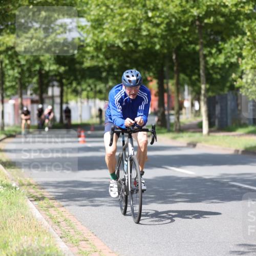 10.08.2025 - GEWOBA Citytriathlon Bremen Yannick Fuchs http://msf.ph/oto/8558276 10.08.2025 12:31:28 Radfahren 564, 575, 616, 630, 649, 655, 753, 788, 793, 863, 894, 905, 950 meine-sportfotos.de