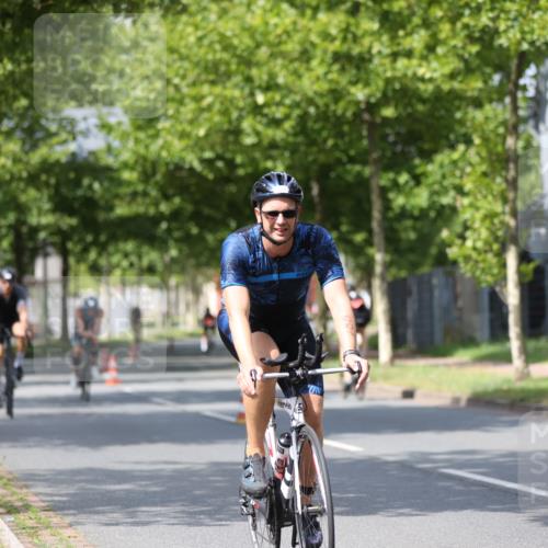 10.08.2025 - GEWOBA Citytriathlon Bremen Yannick Fuchs http://msf.ph/oto/8558305 10.08.2025 12:31:35 Radfahren 564, 616, 649, 654, 655, 666, 788, 793, 863, 894, 905, 950 meine-sportfotos.de