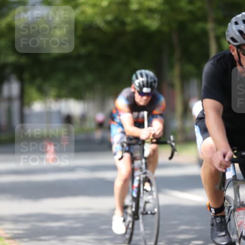 10.08.2025 - GEWOBA Citytriathlon Bremen Yannick Fuchs http://msf.ph/oto/8558403 10.08.2025 12:32:04 Radfahren 552, 615, 627, 657, 682, 689, 770, 806, 838, 839, 857, 873, 876, 888, 897 meine-sportfotos.de