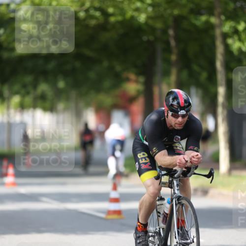 10.08.2025 - GEWOBA Citytriathlon Bremen Yannick Fuchs http://msf.ph/oto/8558461 10.08.2025 12:32:27 Radfahren 551, 641, 643, 648, 735, 776, 840, 959, 1017 meine-sportfotos.de