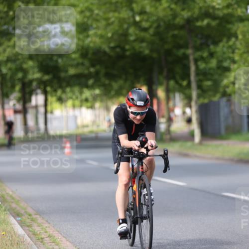 10.08.2025 - GEWOBA Citytriathlon Bremen Yannick Fuchs http://msf.ph/oto/8558479 10.08.2025 12:32:35 Radfahren 566, 641, 643, 648, 776, 840, 852, 959, 1017 meine-sportfotos.de