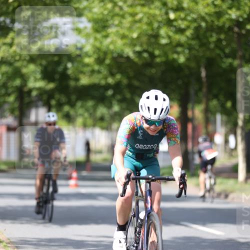 10.08.2025 - GEWOBA Citytriathlon Bremen Yannick Fuchs http://msf.ph/oto/8558550 10.08.2025 12:33:06 Radfahren 554, 604, 626, 664, 681, 708, 715, 738, 824, 836, 859, 1010, 1016 meine-sportfotos.de