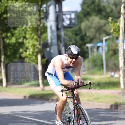 10.08.2025 - GEWOBA Citytriathlon Bremen Yannick Fuchs http://msf.ph/oto/8558580 10.08.2025 12:33:16 Radfahren 554, 708, 738, 824, 836, 859 meine-sportfotos.de