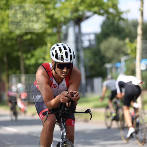 10.08.2025 - GEWOBA Citytriathlon Bremen Yannick Fuchs http://msf.ph/oto/8558624 10.08.2025 12:33:49 Radfahren 560, 635, 637, 741, 856, 858, 867, 895 meine-sportfotos.de