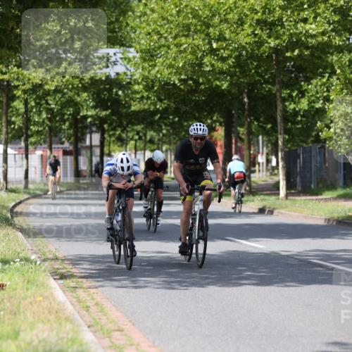 10.08.2025 - GEWOBA Citytriathlon Bremen Yannick Fuchs http://msf.ph/oto/8558807 10.08.2025 12:35:06 Radfahren 558, 680, 707, 855, 902, 915, 956, 977, 1035 meine-sportfotos.de