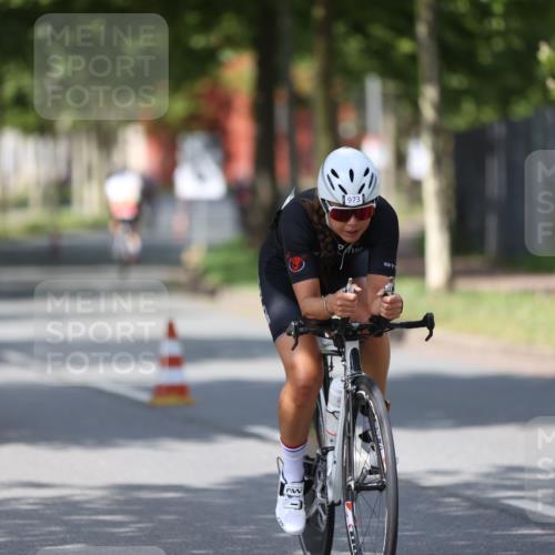 10.08.2025 - GEWOBA Citytriathlon Bremen Yannick Fuchs http://msf.ph/oto/8558840 10.08.2025 12:35:19 Radfahren 558, 579, 642, 707, 742, 902, 973, 977, 1039 meine-sportfotos.de