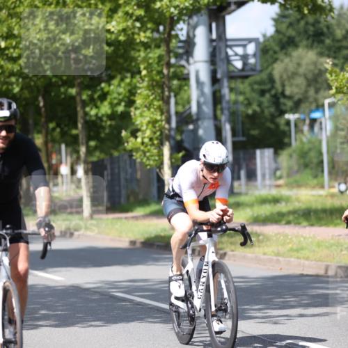 10.08.2025 - GEWOBA Citytriathlon Bremen Yannick Fuchs http://msf.ph/oto/8558879 10.08.2025 12:35:32 Radfahren 579, 642, 719, 742, 763, 783, 833, 919, 973, 1039 meine-sportfotos.de