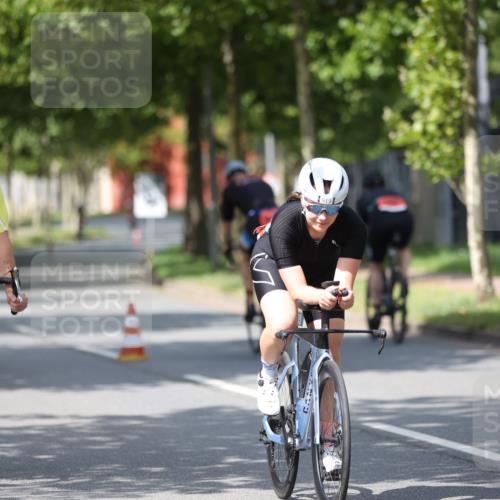10.08.2025 - GEWOBA Citytriathlon Bremen Yannick Fuchs http://msf.ph/oto/8558885 10.08.2025 12:35:34 Radfahren 579, 642, 719, 742, 763, 783, 833, 919, 933, 1039 meine-sportfotos.de