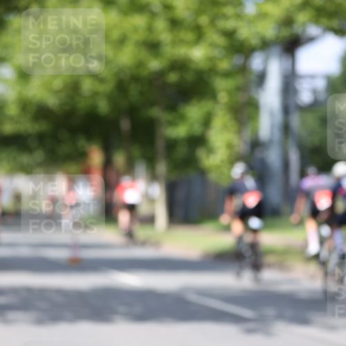 10.08.2025 - GEWOBA Citytriathlon Bremen Yannick Fuchs http://msf.ph/oto/8558919 10.08.2025 12:35:46 Radfahren 719, 763, 783, 833, 843, 877, 919, 933, 966 meine-sportfotos.de