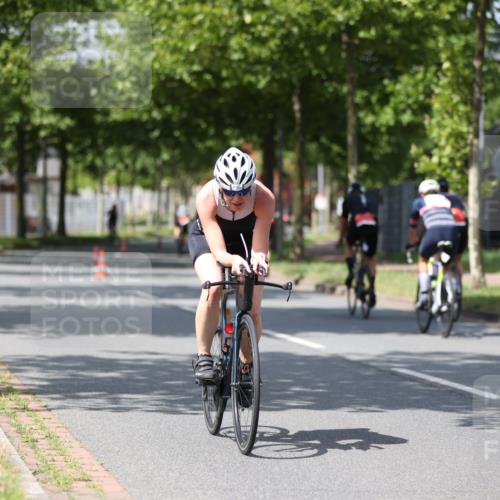 10.08.2025 - GEWOBA Citytriathlon Bremen Yannick Fuchs http://msf.ph/oto/8558920 10.08.2025 12:35:47 Radfahren 719, 763, 783, 833, 843, 877, 919, 933, 966 meine-sportfotos.de