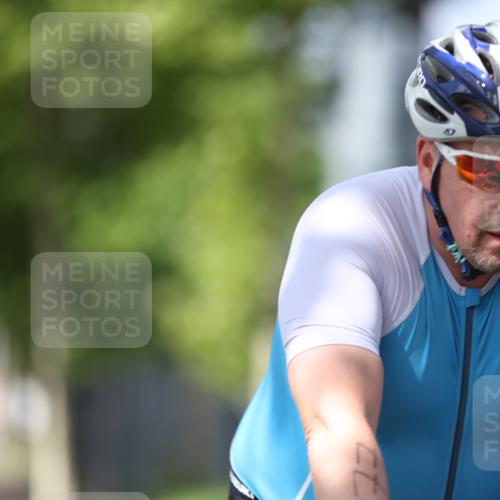 10.08.2025 - GEWOBA Citytriathlon Bremen Yannick Fuchs http://msf.ph/oto/8558943 10.08.2025 12:36:01 Radfahren 567, 636, 759, 843, 877 meine-sportfotos.de