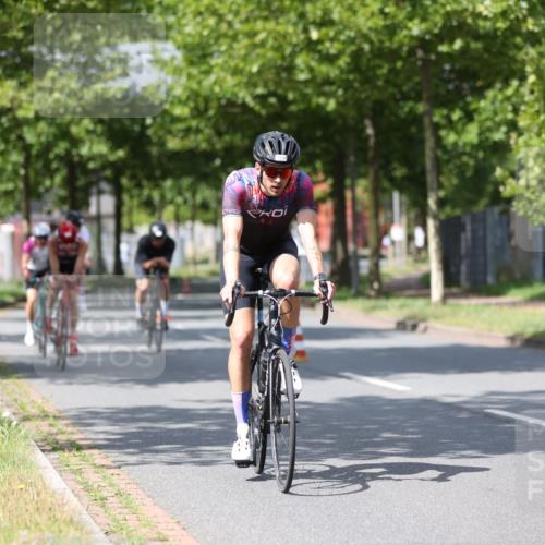 10.08.2025 - GEWOBA Citytriathlon Bremen Yannick Fuchs http://msf.ph/oto/8559043 10.08.2025 12:36:41 Radfahren 570, 701, 750, 765, 781, 789, 790, 794, 872, 1025, 1029, 1032 meine-sportfotos.de