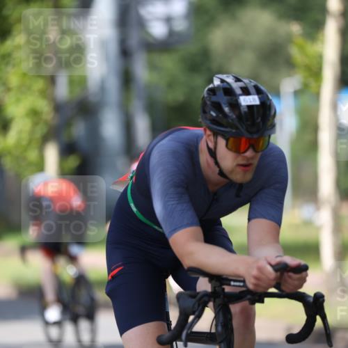 10.08.2025 - GEWOBA Citytriathlon Bremen Yannick Fuchs http://msf.ph/oto/8559130 10.08.2025 12:37:58 Radfahren 618, 671, 761, 764, 782 meine-sportfotos.de