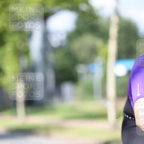 10.08.2025 - GEWOBA Citytriathlon Bremen Yannick Fuchs http://msf.ph/oto/8559144 10.08.2025 12:38:07 Radfahren 618, 671, 761, 764, 782, 784, 825, 844, 853, 1018 meine-sportfotos.de