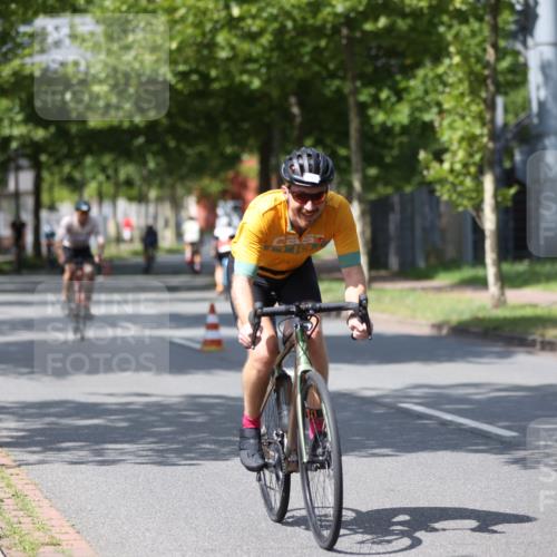 10.08.2025 - GEWOBA Citytriathlon Bremen Yannick Fuchs http://msf.ph/oto/8559147 10.08.2025 12:38:08 Radfahren 618, 671, 761, 764, 782, 784, 825, 844, 853, 1018 meine-sportfotos.de
