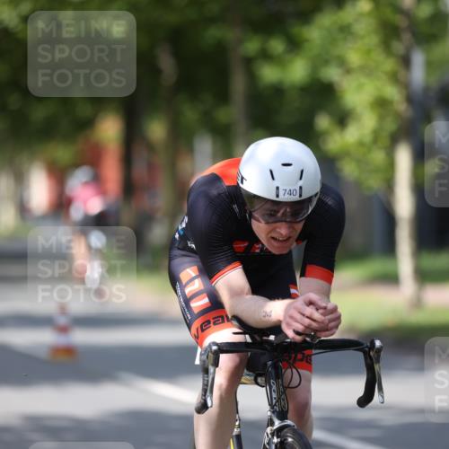 10.08.2025 - GEWOBA Citytriathlon Bremen Yannick Fuchs http://msf.ph/oto/8559219 10.08.2025 12:38:44 Radfahren 555, 634, 662, 720, 740, 762, 772, 797, 892, 940, 1019 meine-sportfotos.de