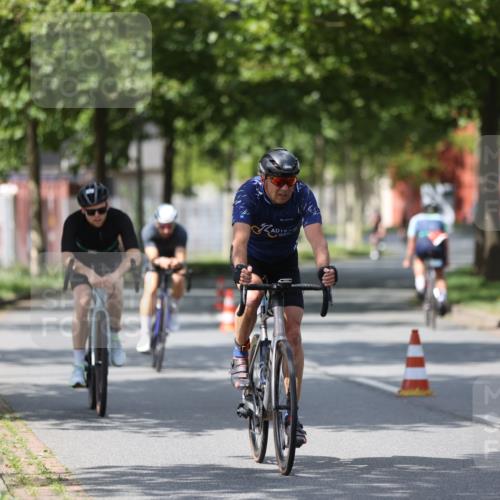 10.08.2025 - GEWOBA Citytriathlon Bremen Yannick Fuchs http://msf.ph/oto/8559289 10.08.2025 12:39:09 Radfahren 658, 696, 709, 729, 900, 969, 978, 1006 meine-sportfotos.de