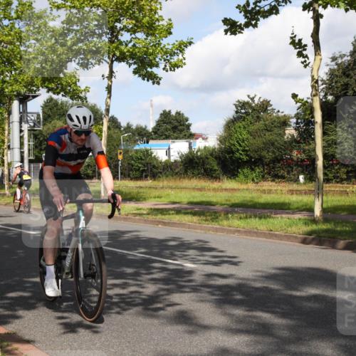 10.08.2025 - GEWOBA Citytriathlon Bremen Yannick Fuchs http://msf.ph/oto/8559412 10.08.2025 10:55:20 Radfahren 19, 163, 211, 219, 397, 418 meine-sportfotos.de