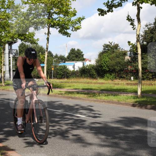 10.08.2025 - GEWOBA Citytriathlon Bremen Yannick Fuchs http://msf.ph/oto/8559419 10.08.2025 10:55:42 Radfahren 93, 117, 207, 444, 480 meine-sportfotos.de