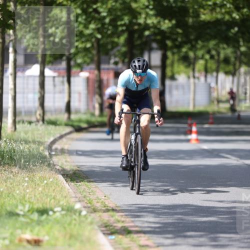 10.08.2025 - GEWOBA Citytriathlon Bremen Yannick Fuchs http://msf.ph/oto/8559518 10.08.2025 12:40:07 Radfahren 559, 596, 602, 690, 706, 721, 779, 815, 831, 880, 883, 890, 896, 1028 meine-sportfotos.de