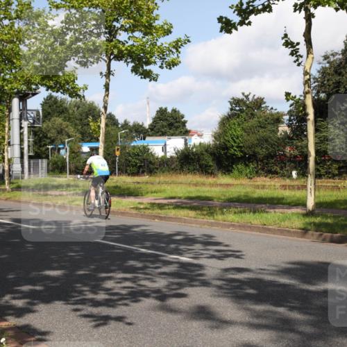 10.08.2025 - GEWOBA Citytriathlon Bremen Yannick Fuchs http://msf.ph/oto/8559527 10.08.2025 10:58:22 Radfahren 1, 95, 165, 221, 402, 443, 445, 453, 472, 493, 506, 513 meine-sportfotos.de