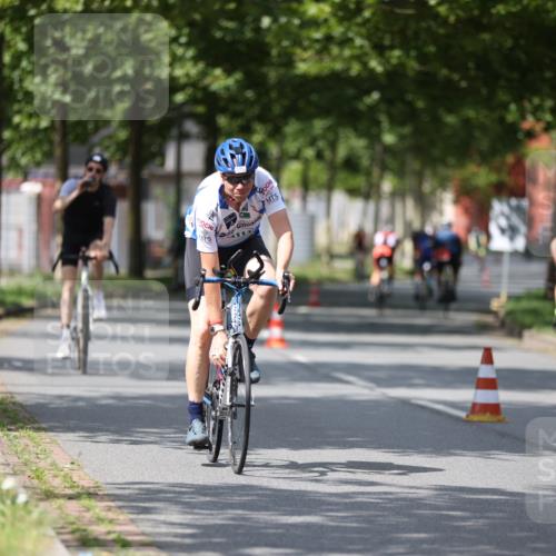 10.08.2025 - GEWOBA Citytriathlon Bremen Yannick Fuchs http://msf.ph/oto/8559737 10.08.2025 12:40:35 Radfahren 581, 597, 606, 672, 723, 737, 829, 848, 870, 879, 910, 921, 949, 975, 1002, 1024 meine-sportfotos.de