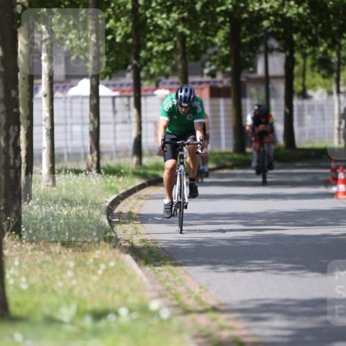 10.08.2025 - GEWOBA Citytriathlon Bremen Yannick Fuchs http://msf.ph/oto/8559769 10.08.2025 12:40:40 Radfahren 597, 606, 672, 723, 737, 802, 829, 848, 870, 879, 910, 921, 1002, 1024 meine-sportfotos.de