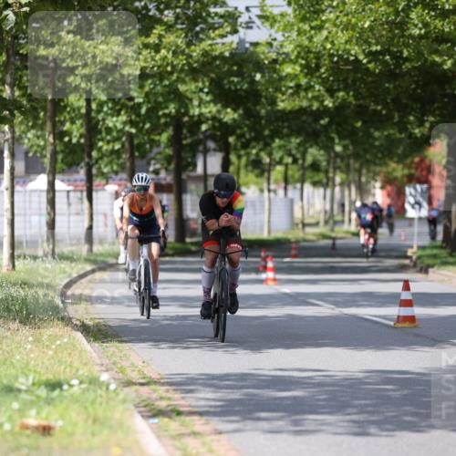 10.08.2025 - GEWOBA Citytriathlon Bremen Yannick Fuchs http://msf.ph/oto/8559793 10.08.2025 12:40:43 Radfahren 606, 672, 723, 785, 802, 829, 848, 870, 879, 921, 1001, 1002, 1024 meine-sportfotos.de