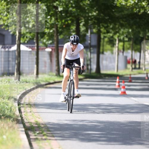 10.08.2025 - GEWOBA Citytriathlon Bremen Yannick Fuchs http://msf.ph/oto/8559824 10.08.2025 14:17:01 Radfahren 20, 32, 41, 58, 78 meine-sportfotos.de
