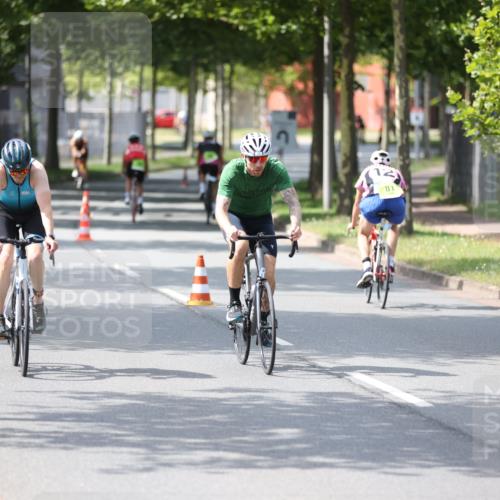 10.08.2025 - GEWOBA Citytriathlon Bremen Yannick Fuchs http://msf.ph/oto/8559917 10.08.2025 14:17:54 Radfahren 51, 91, 240, 263 meine-sportfotos.de