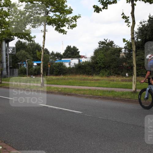 10.08.2025 - GEWOBA Citytriathlon Bremen Yannick Fuchs http://msf.ph/oto/8559952 10.08.2025 11:58:15 Radfahren 564 meine-sportfotos.de