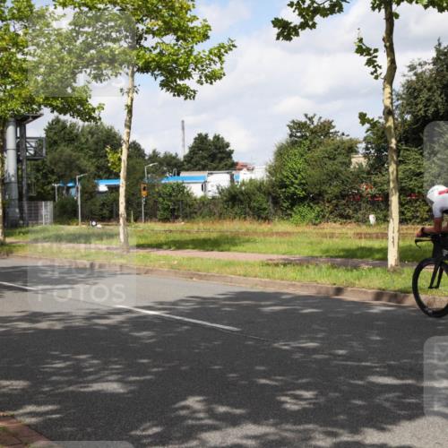 10.08.2025 - GEWOBA Citytriathlon Bremen Yannick Fuchs http://msf.ph/oto/8559985 10.08.2025 12:00:21 Radfahren 654 meine-sportfotos.de